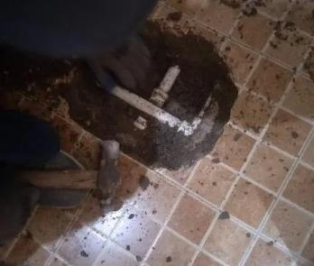 贵州卫生间漏水维修公司为您分享下卫生间渗水如何处理及注意事项